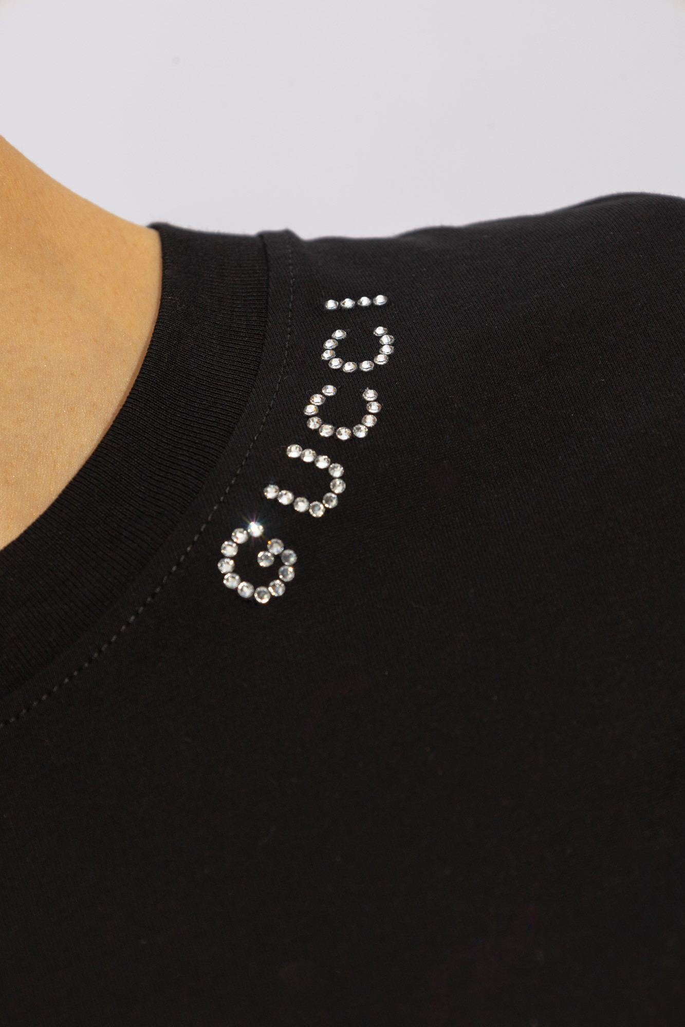 Gucci ロゴ Tシャツ ブラック GUCCI ロゴ Tシャツ 黒